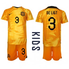 Holandsko Matthijs de Ligt #3 Dětské Domácí dres komplet MS 2022 Krátký Rukáv (+ trenýrky)